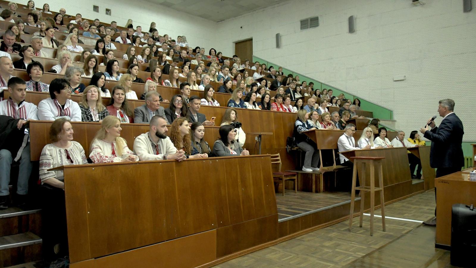 НУВГП відзначив ювілейний День вишиванки