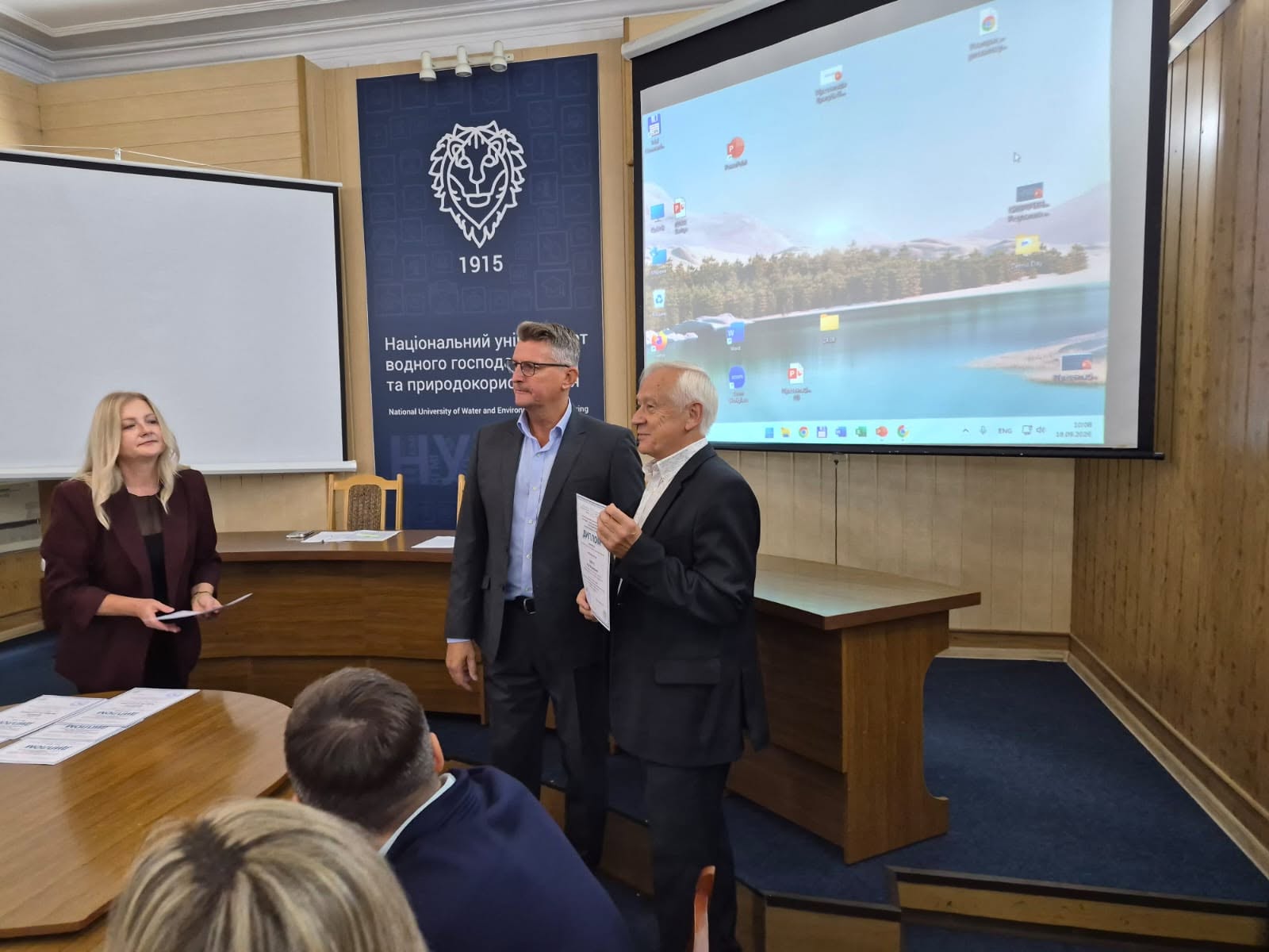ЧУДОВІ НОВИНИ З ЖИТТЯ НАШОГО УНІВЕРСИТЕТУ ТА НАВЧАЛЬНО-НАУКОВОГО ІНСТИТУТУ ОХОРОНИ ЗДОРОВ’Я (ННІОЗ) НУВГП!